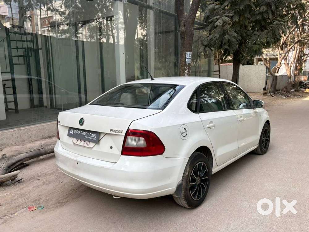 Skoda Rapid 1.6 Mpi Ambition, 2012, Diesel