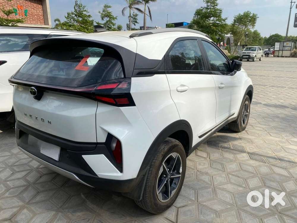Tata Nexon Petrol 2025