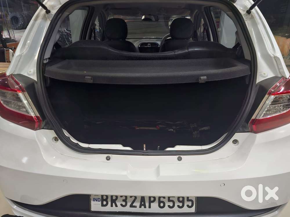 Tata Tiago 1.05 Revotorq Xt Option, 2023, Petrol