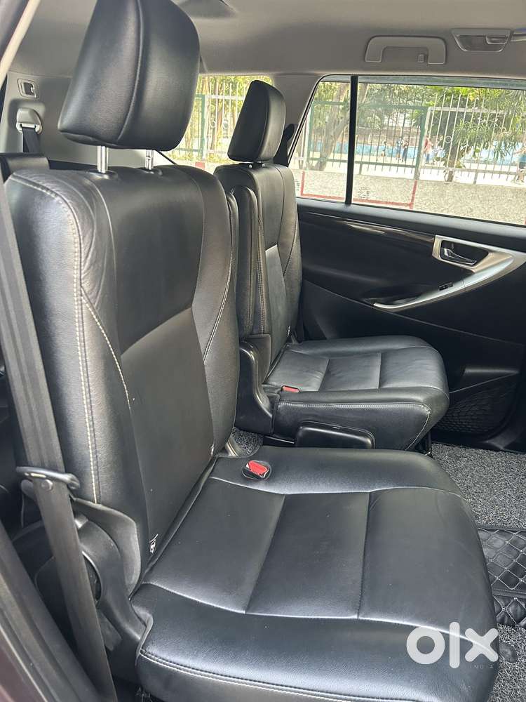 Toyota Innova Crysta 2.8 Zx At 7 Seater, 2018, Diesel