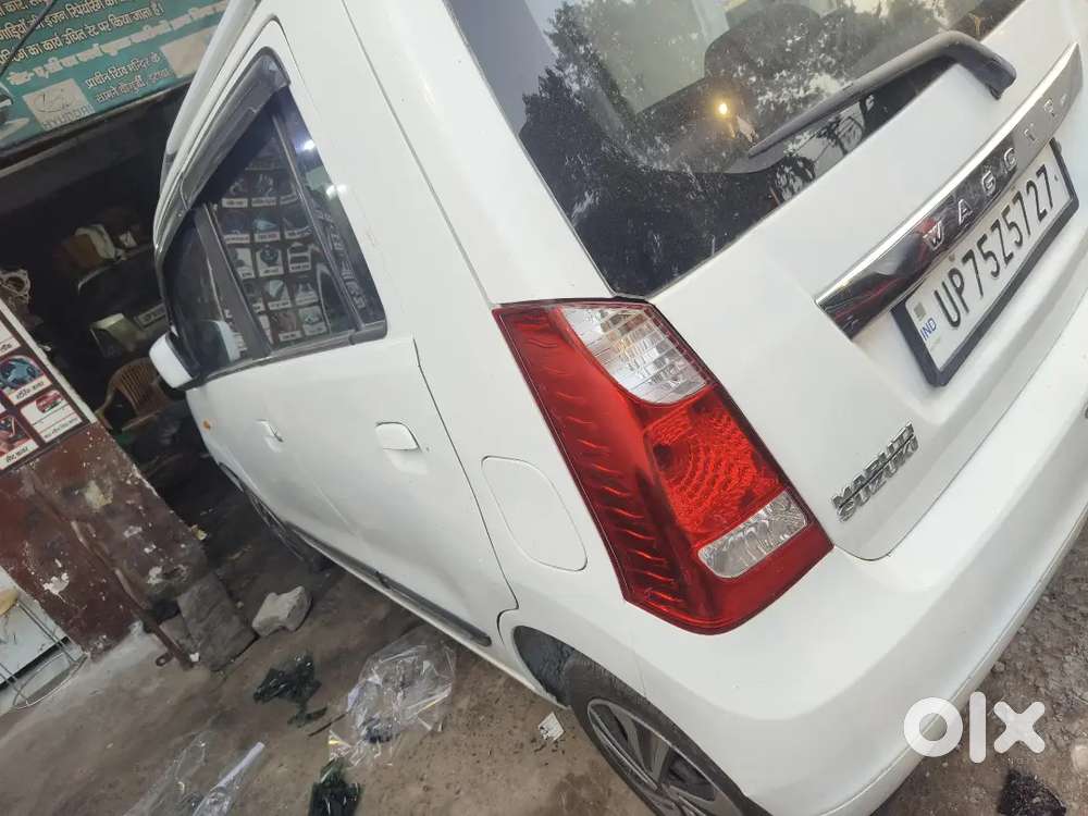 Doosri Car Leni H