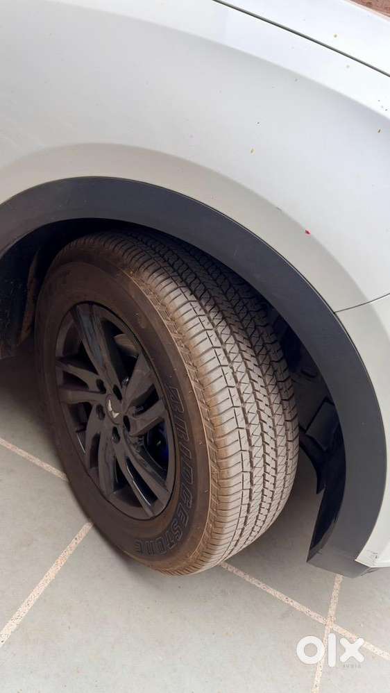 Mahindra Petrol Car 2022