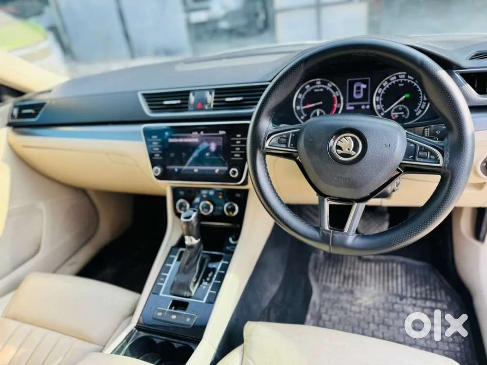 Skoda Superb [ ] 1.8 Style Tsi At, 2018, Petrol