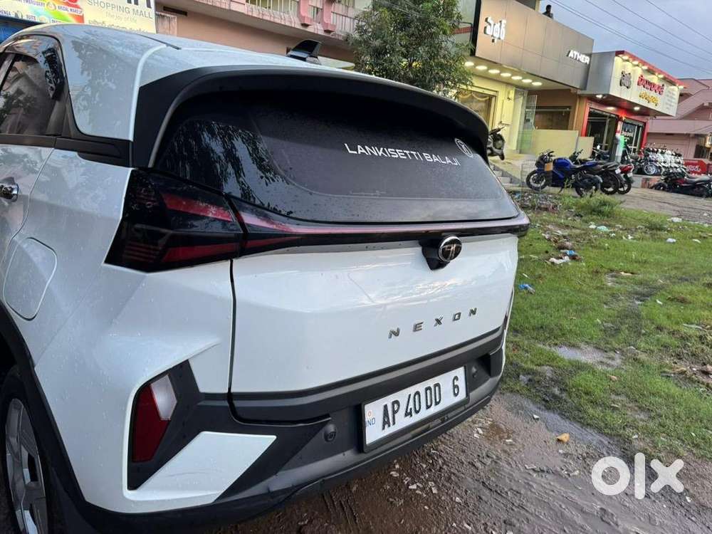 Tata Nexon Petrol Well Maintained