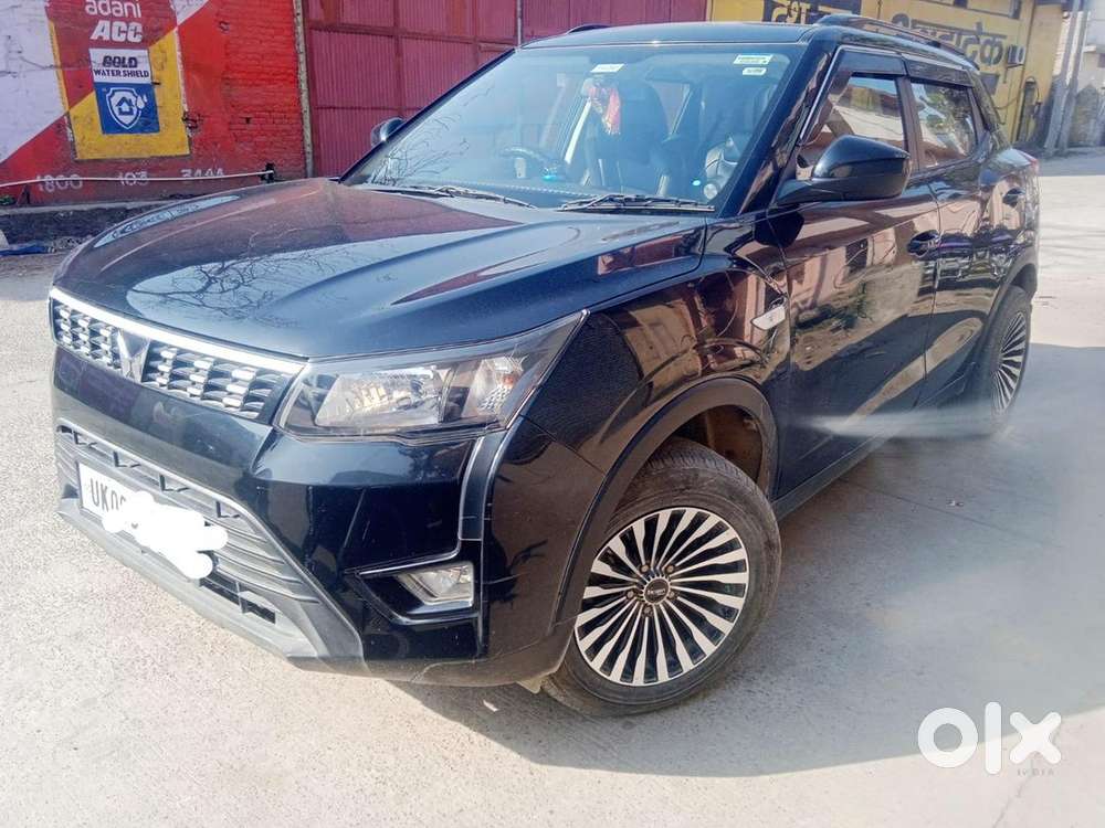Mahindra Xuv300 2023 Diesel Well Maintained