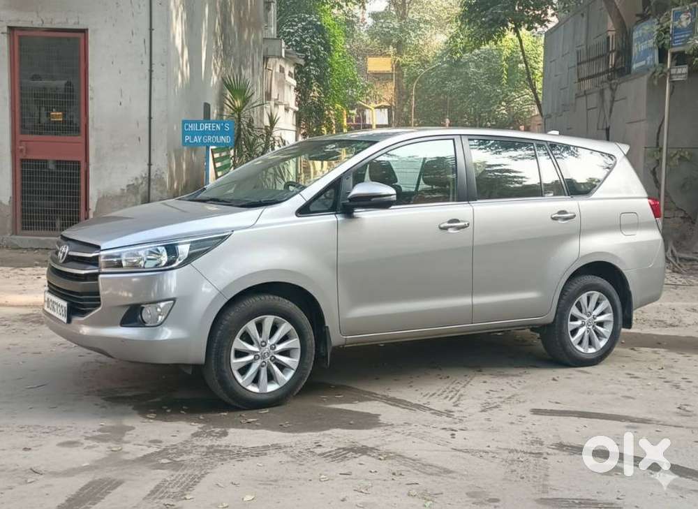 Toyota Innova Crysta 2.7 Zx At, 2016, Petrol