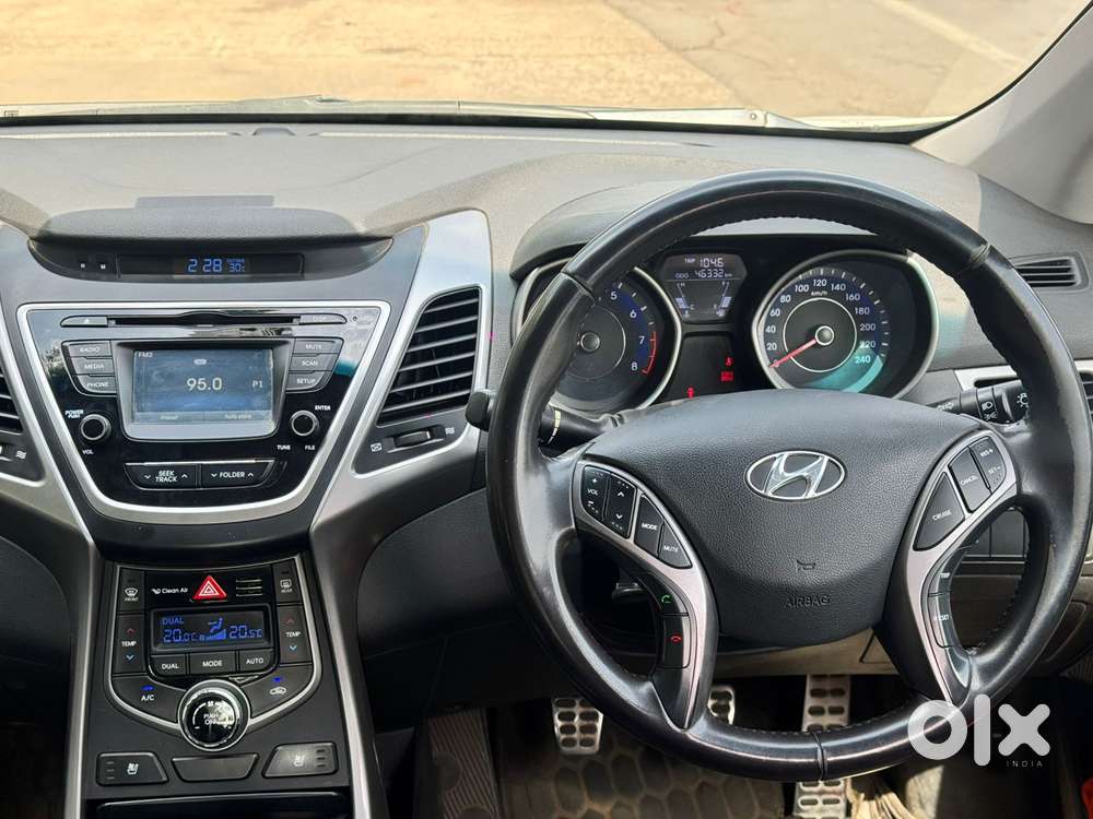 Hyundai Elantra 2.0 Sx Option, 2015, Petrol