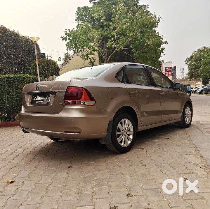 Volkswagen Vento 1.2 Tsi Highline At, 2015, Petrol