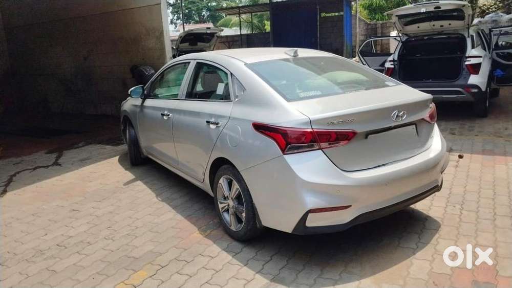 Hyundai Fluidic Verna Petrol 40000 Km Driven