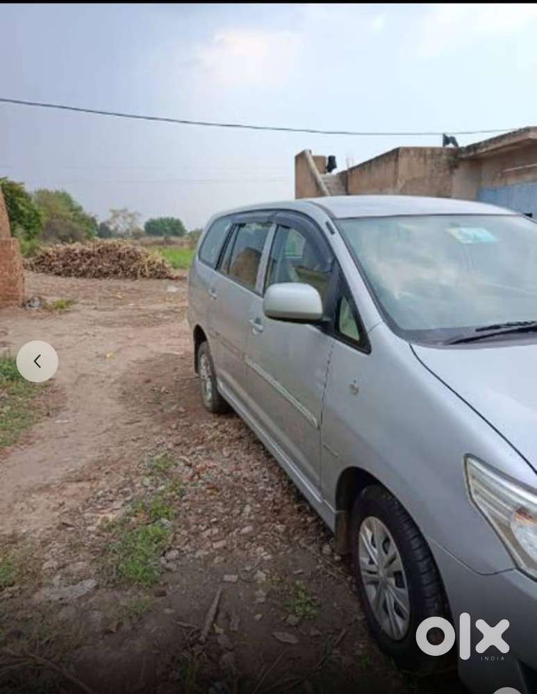 Toyota Innova 2012 Diesel Well Maintained