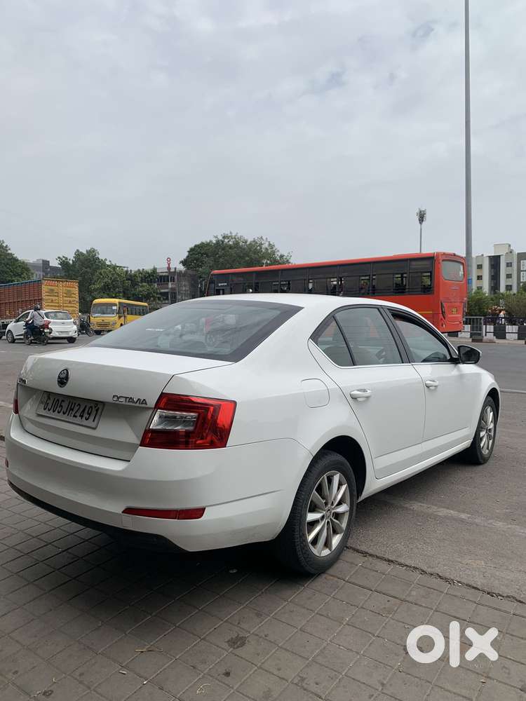 Skoda Octavia Elegance 2.0 Tdi At, 2014, Diesel