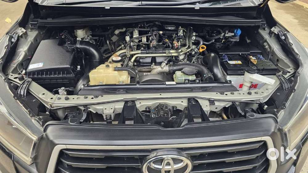 Toyota Innova Crysta [2020-ongoing] 2.4 Gx 8 Str, 2023, Diesel