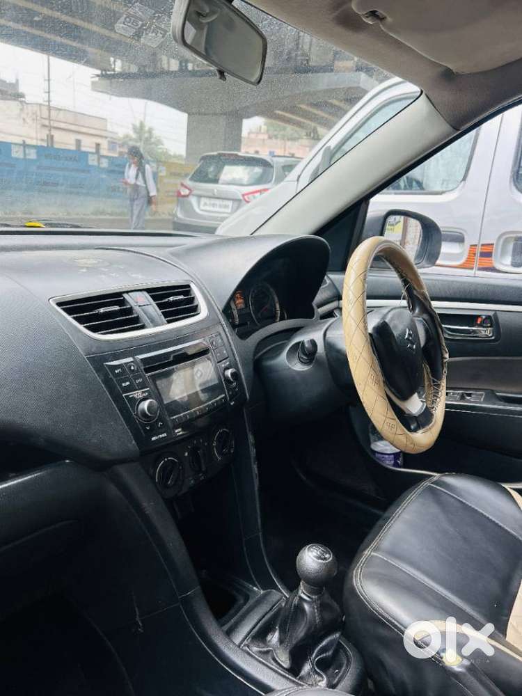 Maruti Suzuki Swift Vxi + Manual, 2016, Petrol