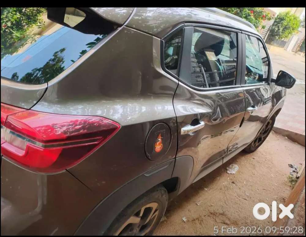 Nissan Magnite 2021 Petrol Well Maintained