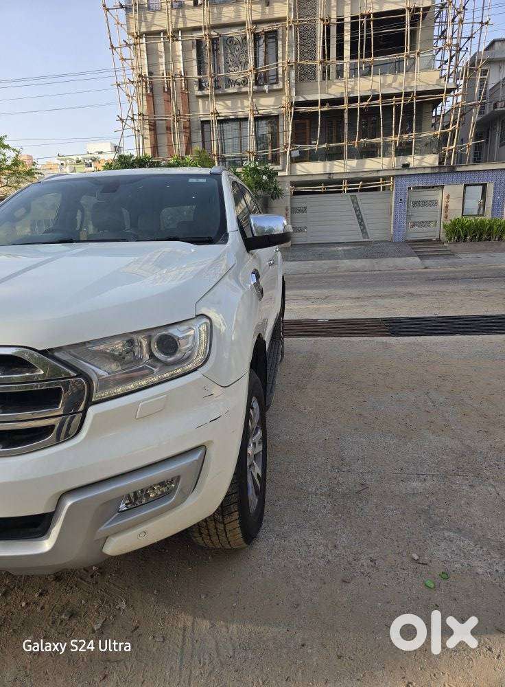 Ford Endeavour Titanium 4x2, 2016, Diesel