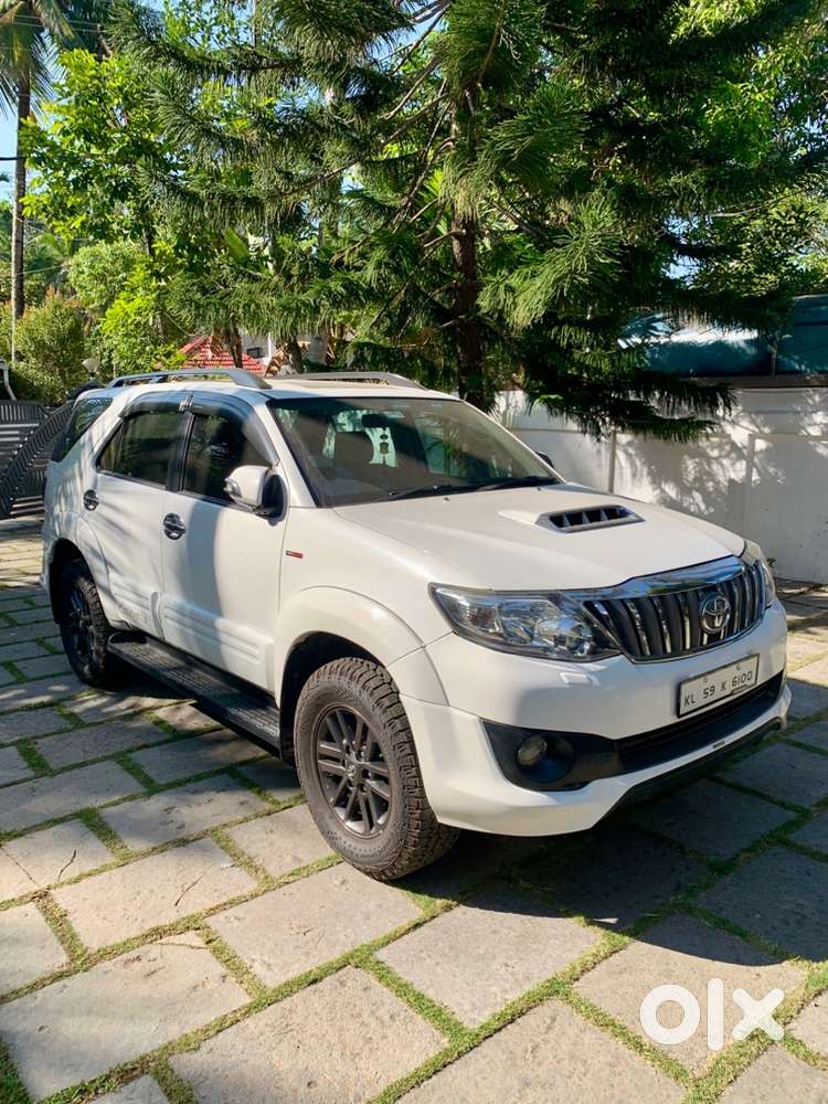 Toyota Fortuner 2014 Diesel 100000 Km Driven