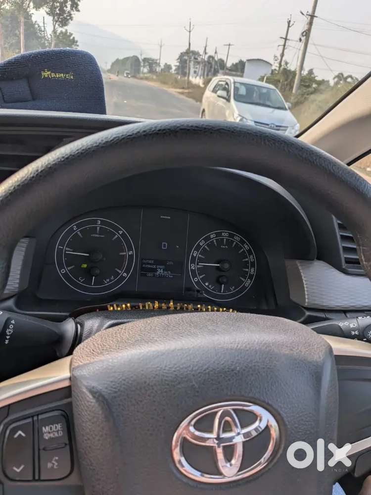 Toyota Innova Crysta 2022 Diesel 151712 Km Driven