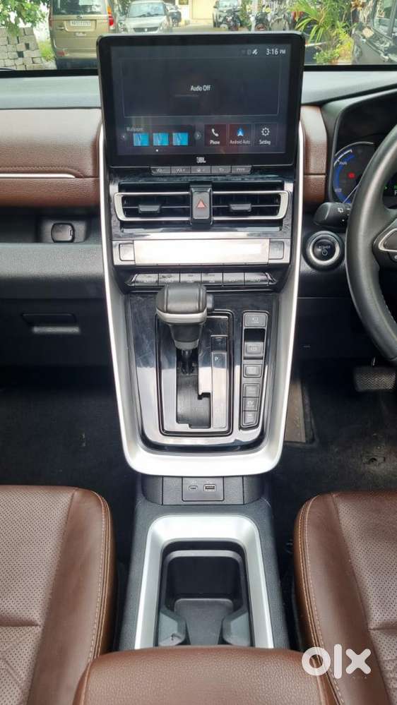 Toyota Innova Hycross 2.0 Zx (o) Hybrid 7 Str, 2024, Petrol