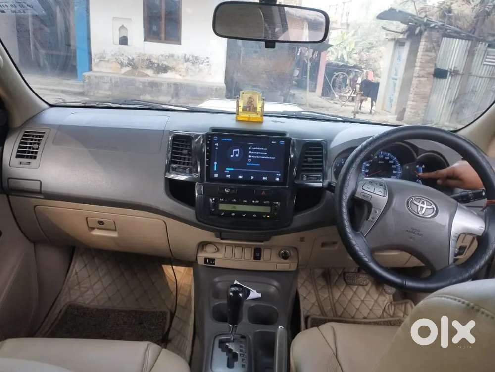 Toyota Fortuner 2012 Diesel 150000 Km Driven