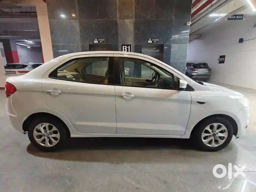 Ford Figo Aspire 2016 Petrol Manual With Cng Kit All Tyre New New Batt