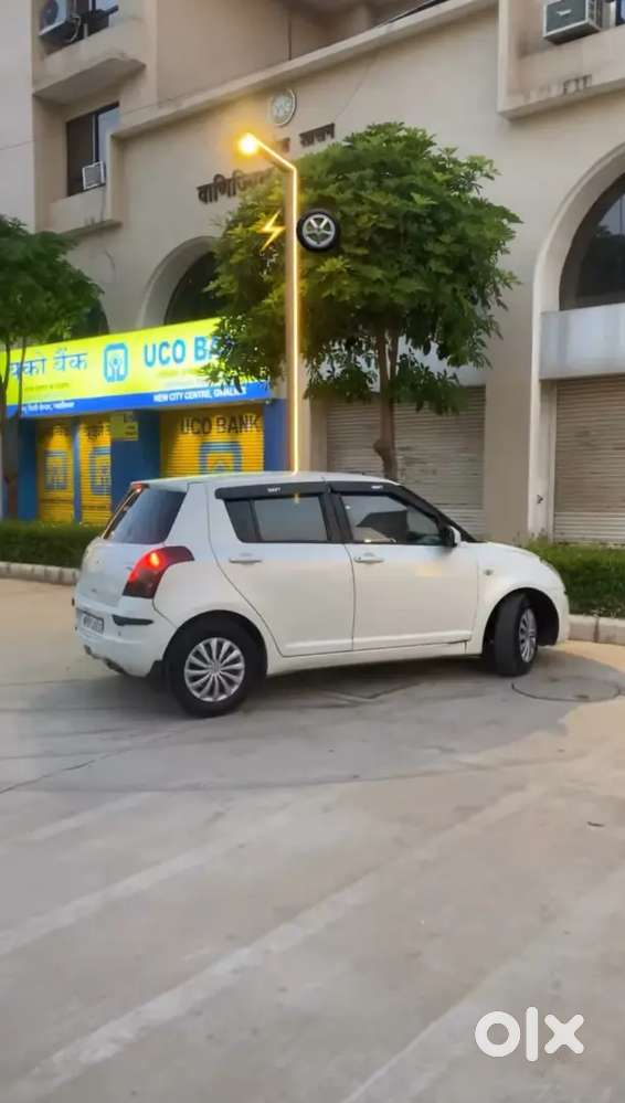 Maruti Suzuki Swift Vxi 2010