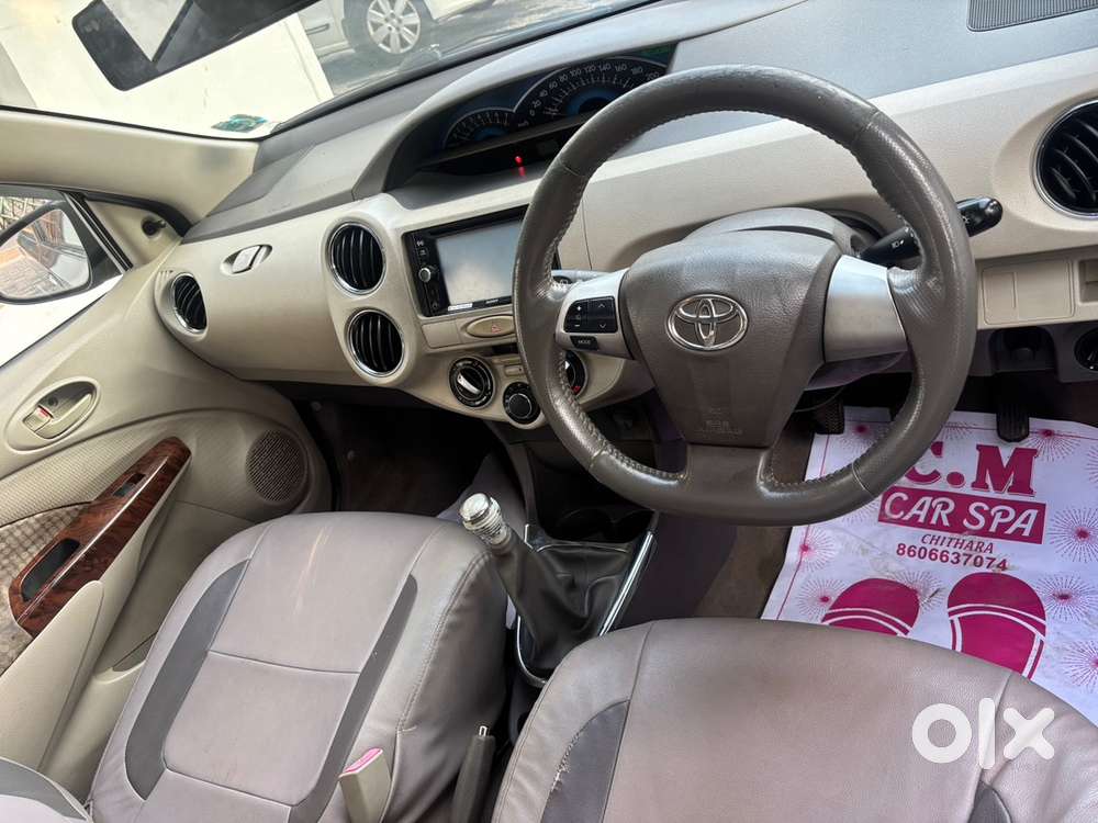 Toyota Etios Liva V 2014 Full Option Single Owner