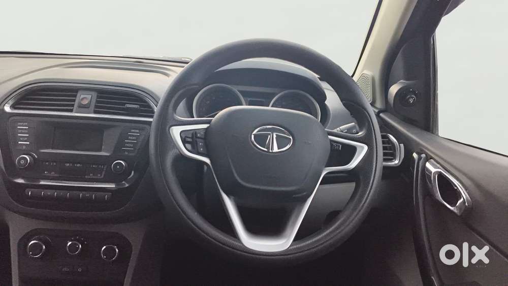 Tata Tiago 1.2 Revotron Xz, 2016, Petrol