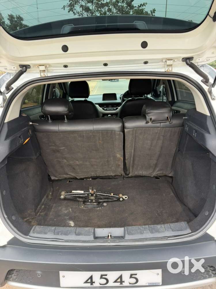 Tata Nexon Diesel 2020 With Sunroof High End Model