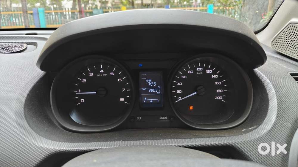Tata Tiago 1.2 Revotron Xm, 2018, Petrol