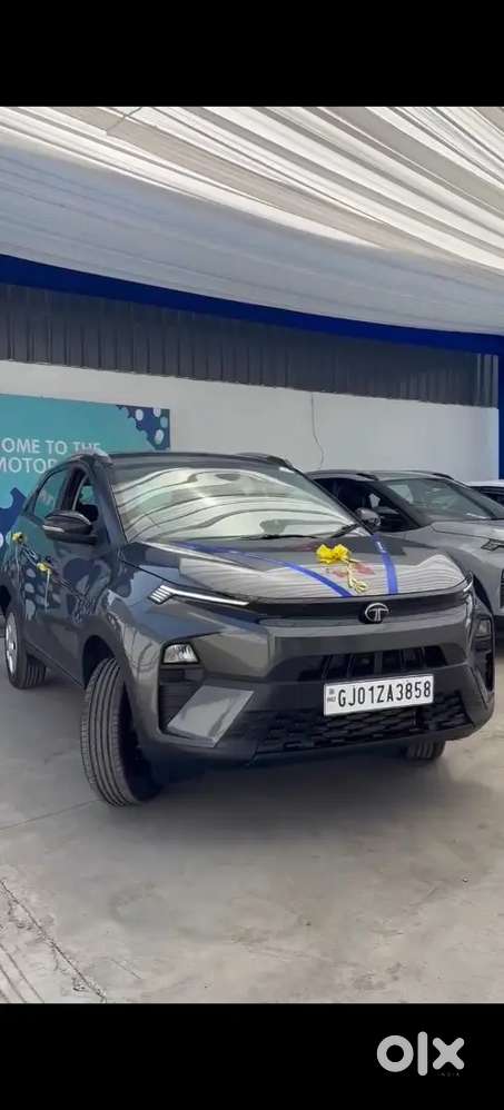 Tata Nexon Brand New Car, 1300kms