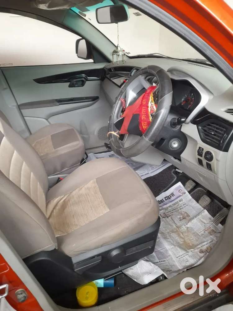 Mujhe Mahindra Kuv Kar Sel Karni Hai Argent