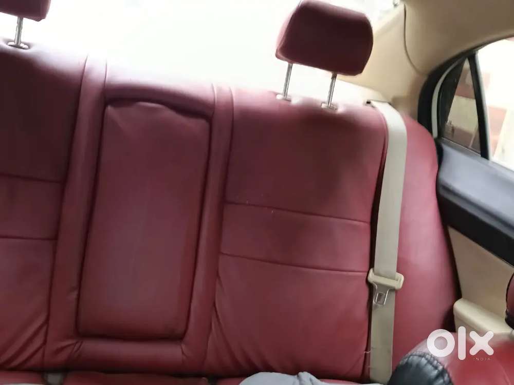 Honda Civic 1.8 E 2011 Sunroof