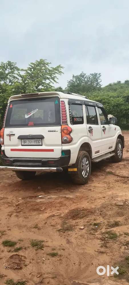 Mahindra Scorpio Lx 2015