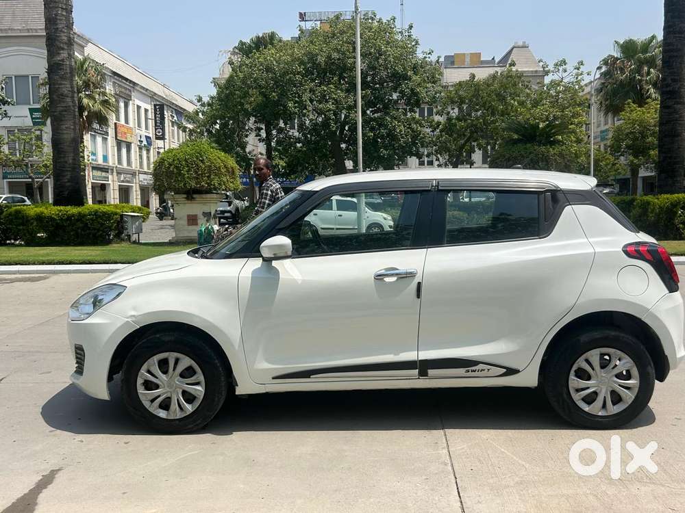 Maruti Suzuki Swift Vxi, 2021, Petrol
