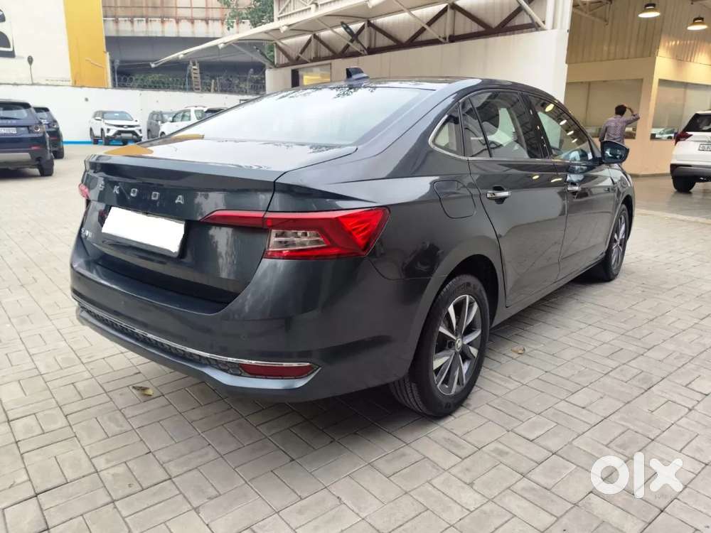 Skoda Slavia Style 1.0l Tsi At, 2022, Petrol