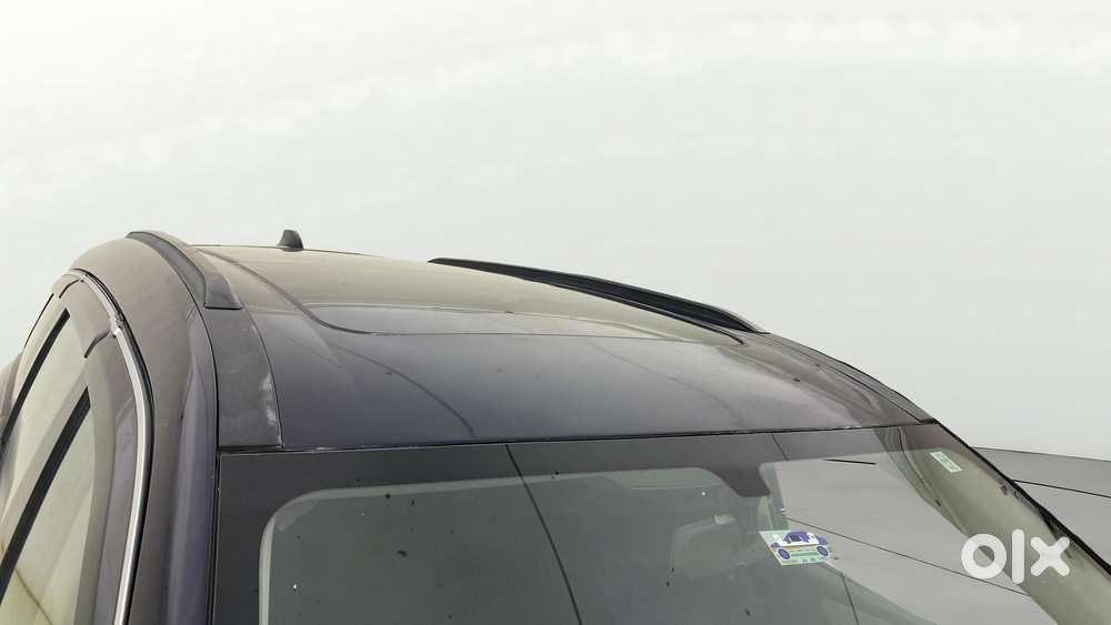 Mahindra Xuv700 2.0 Ax 5 Petrol At Str, 2023, Petrol