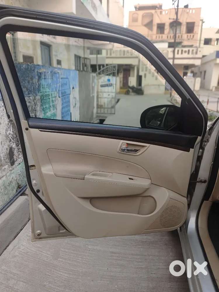 Maruti Suzuki Swift Dzire 2015 Diesel 104800 Km Driven