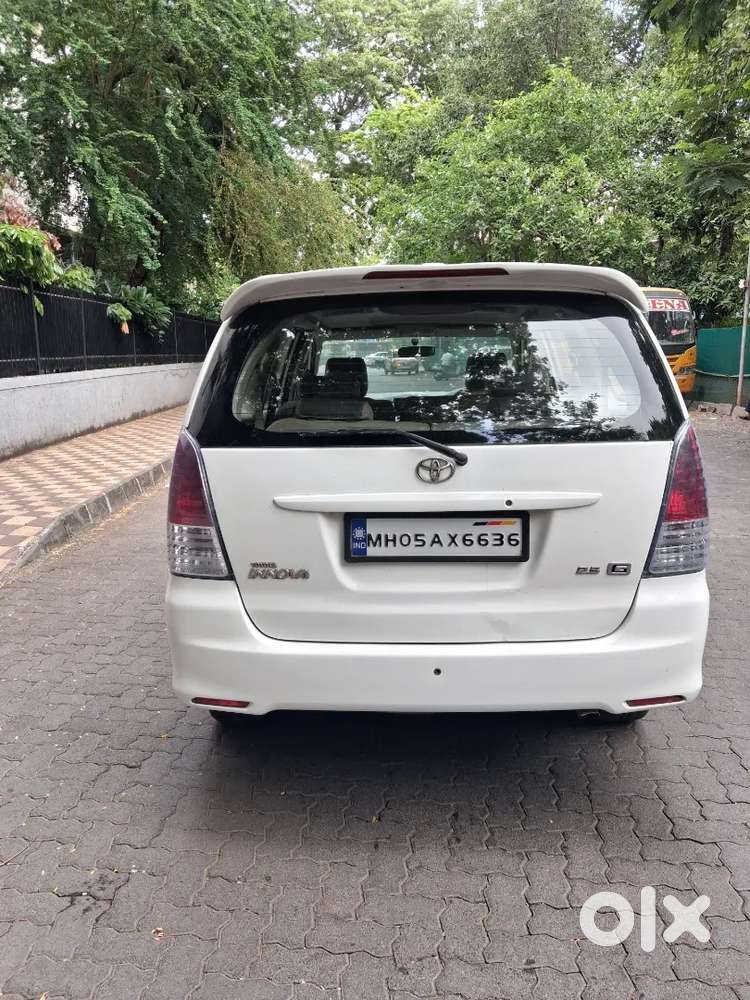 Vip Toyota Innova 2.5 G4 8 Seater 2012