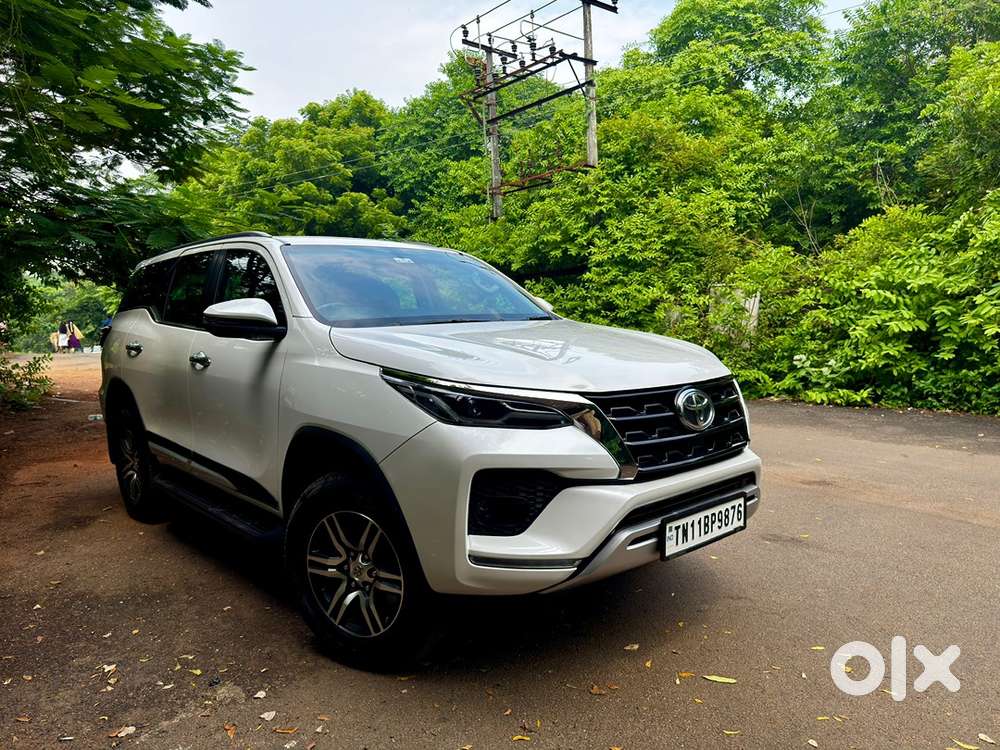 Toyota Fortuner Dec 2024 |Pearl White| single owner | 25k kms - Cars in ...