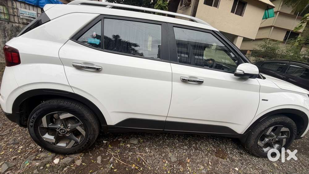 Hyundai Venue 2020 Automatic Mint Condition With Sunroof