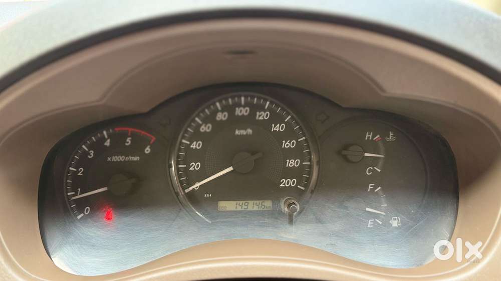 Toyota Innova 2.5 Gx (diesel) 8 Seater Bs Iv, 2015, Diesel