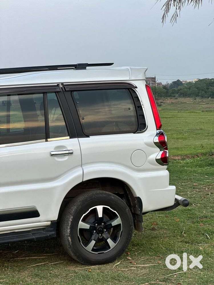 Mahindra Scorpio Classic 2.2 S 11 Mt 7 Str, 2024, Diesel