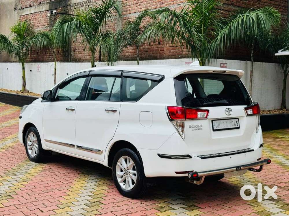Toyota Innova Crysta 2.4 Gx Mt 8s, 2018, Diesel