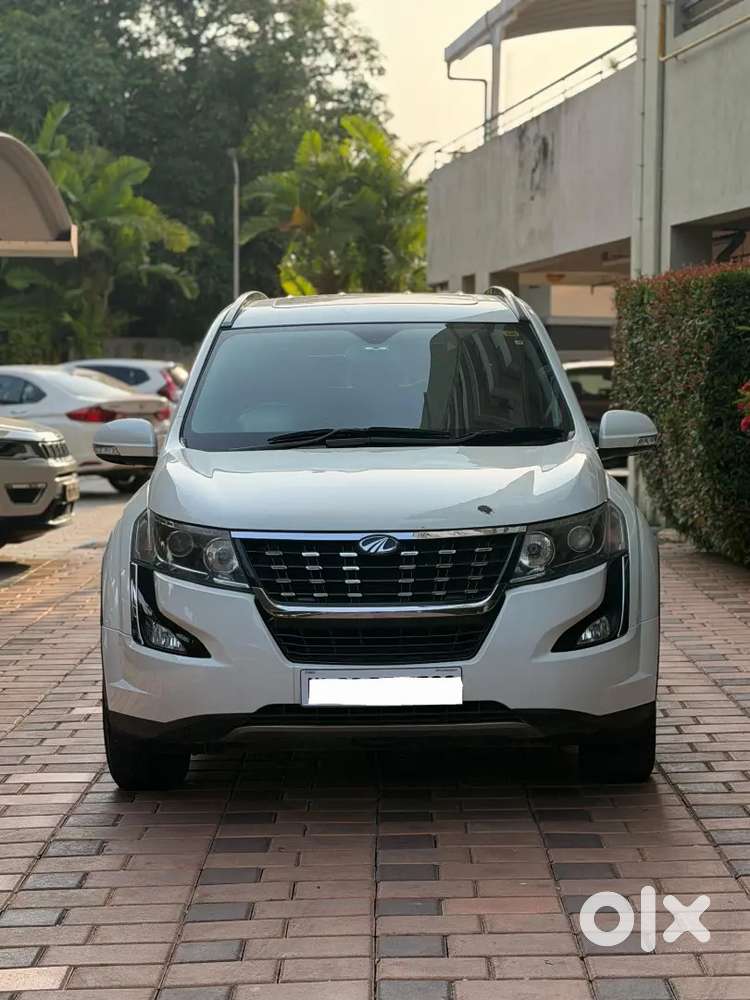Mahindra Xuv500 W9 Diesel Manual Single Owner Sunroof 2018 Model
