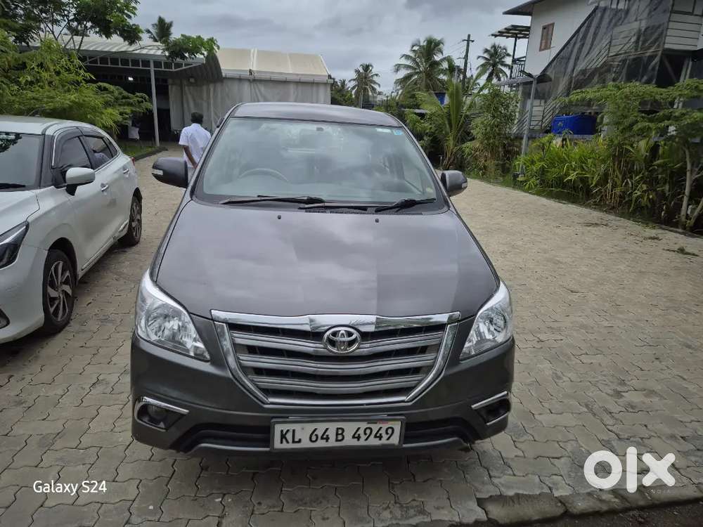 Toyota Innova 2013
