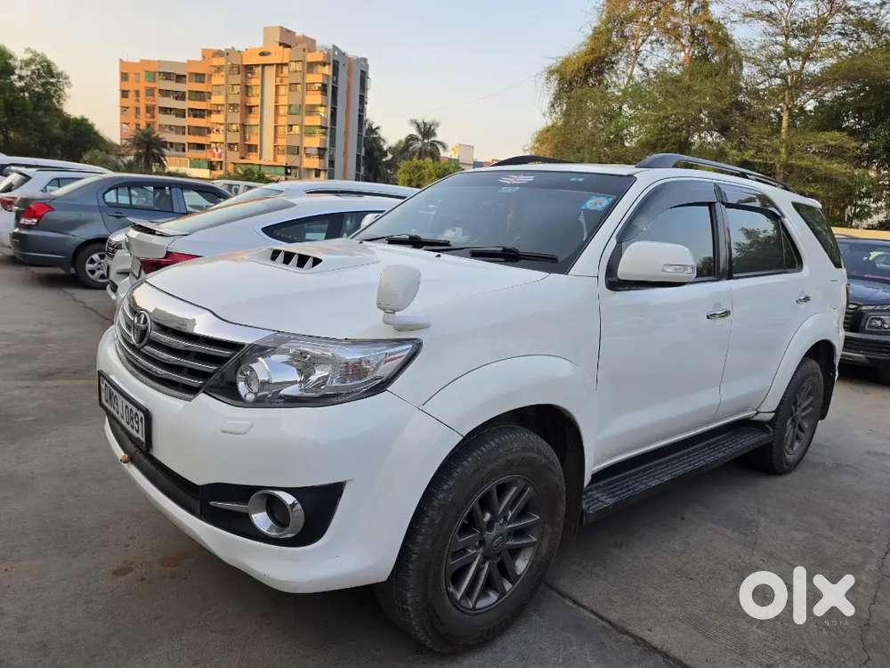 Toyota Fortuner 2014 Diesel 228000 Km Driven