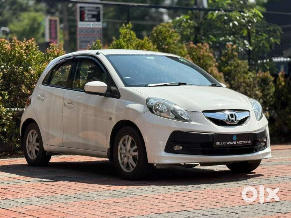 Honda Brio 2011-2013 V Mt, 2012, Petrol