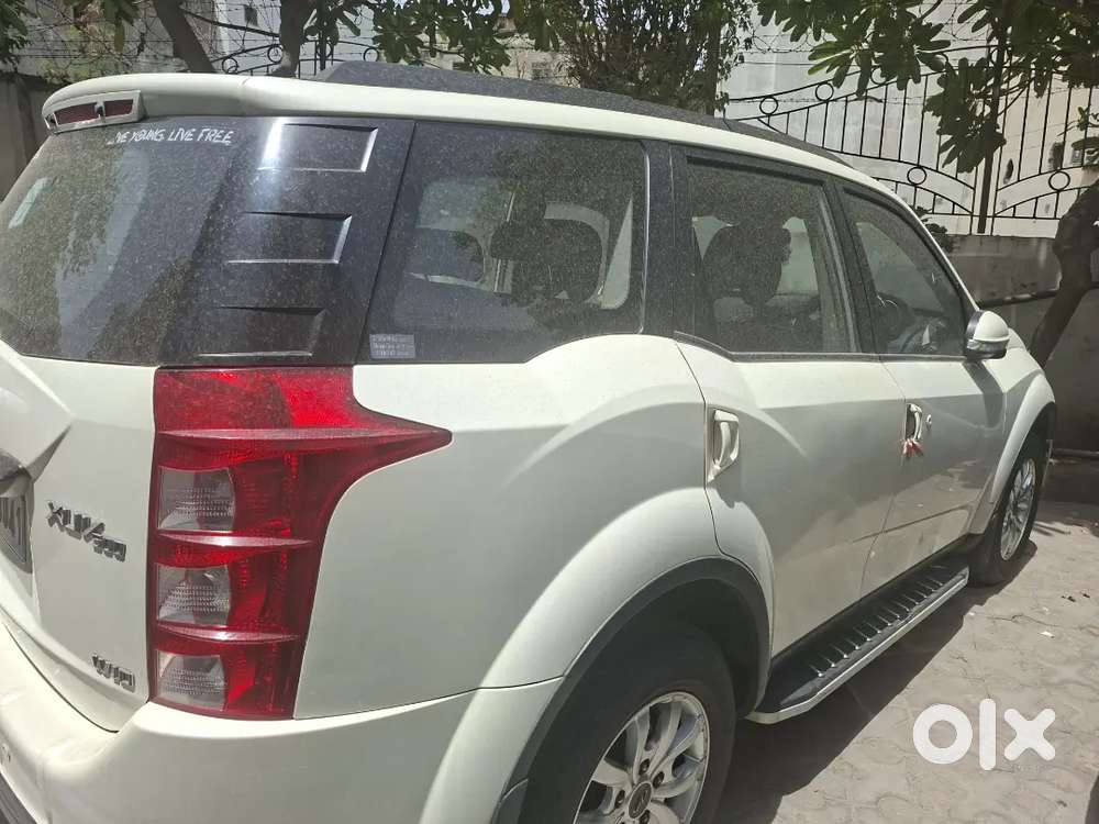 Mahindra Xuv500 2017 Diesel Only 22000 Km Driven With Sunroof