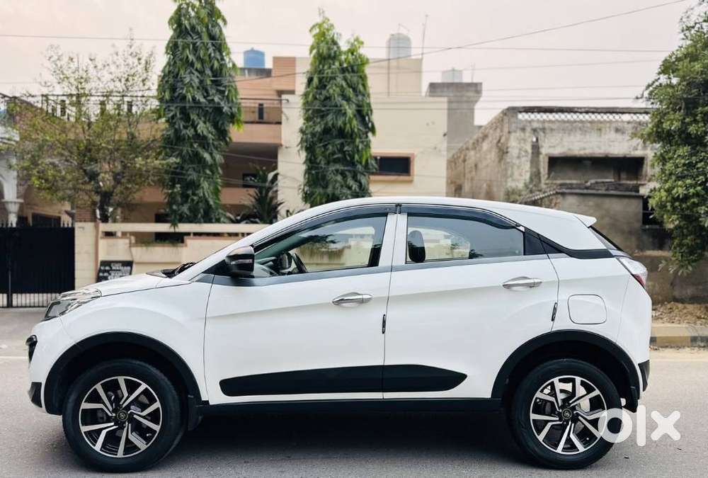 Tata Nexon Amt 1.2 Revotron Xma, 2019, Petrol