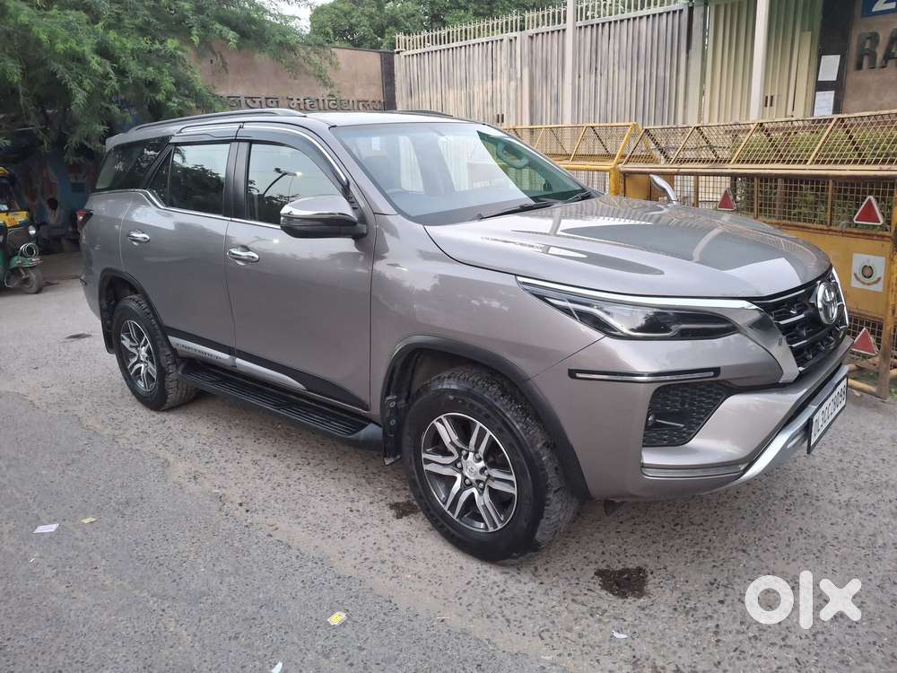 Toyota Fortuner [2021-ongoing] 2.7 2wd Petrol At, 2023, Petrol